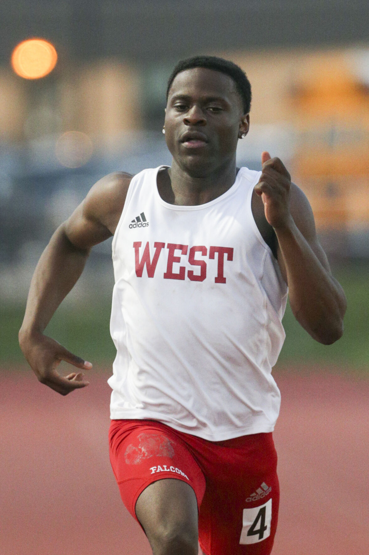 051222-qc-spt-district track-103.jpg